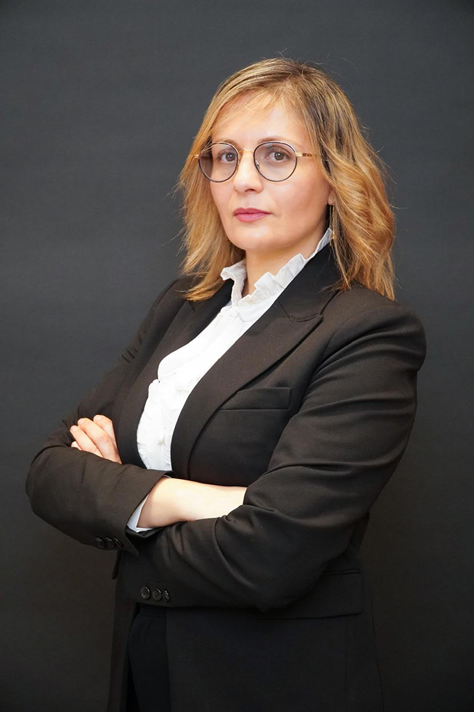 المحامية لينا سلطاني بشارة، من مدينة الطيرة